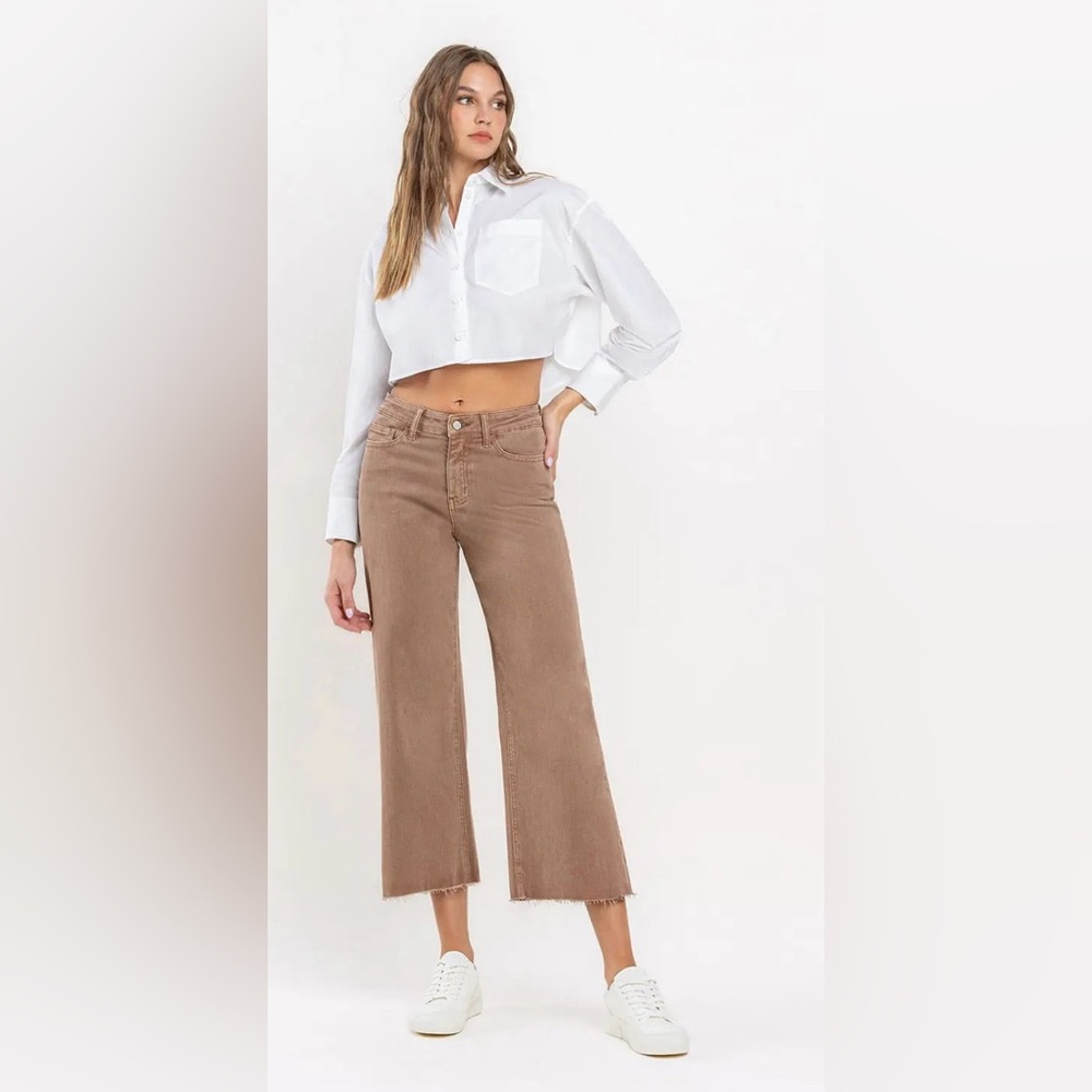 NWT Olivia High Rise Crop
Wide Leg Jeans |
Chocolate Malt |
VERVET